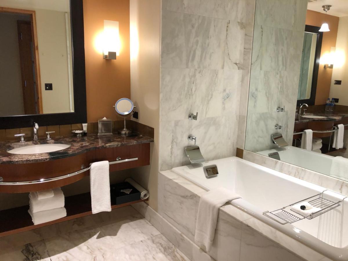 King Room Club Access
