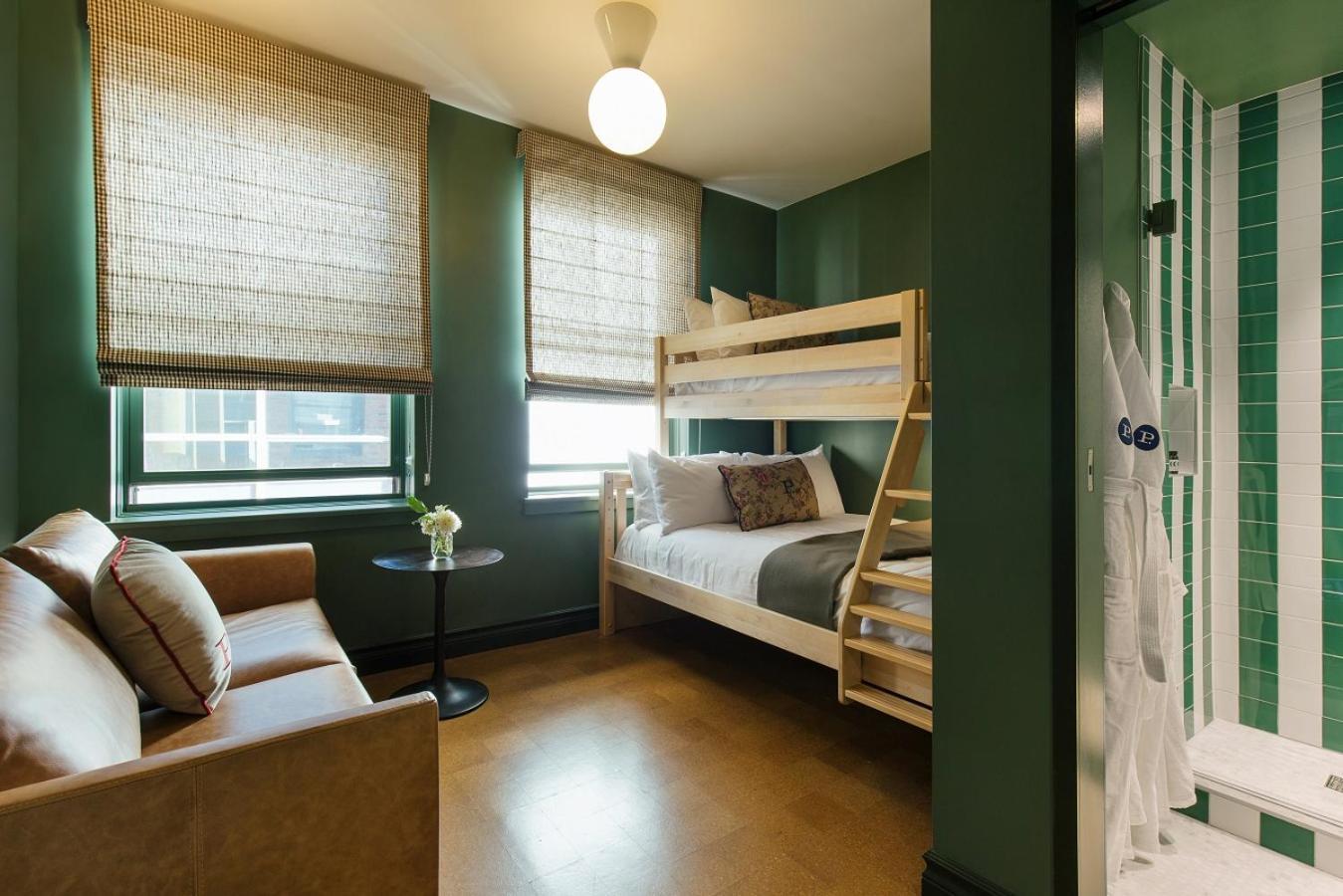 Double Room with Bunk Bed,743460052:JPEG
