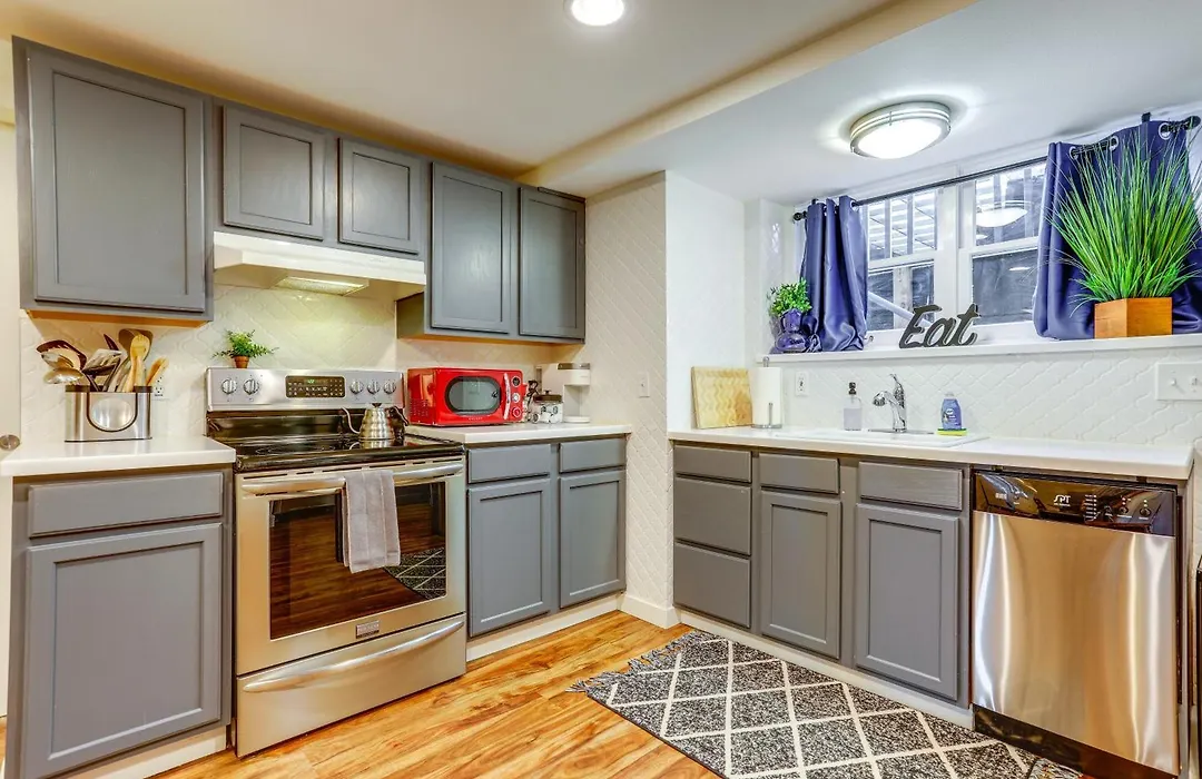 Bright And Beautiful Apt, 6 Mi To Dtwn Seattle!-1