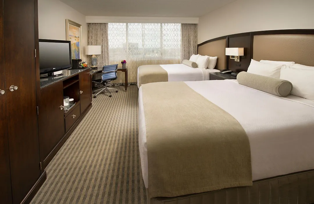 Skybridge Seattle Airport Hotel-1