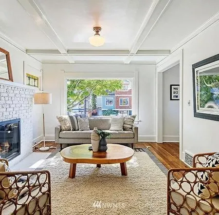The Fremont Charmer 2Br-2