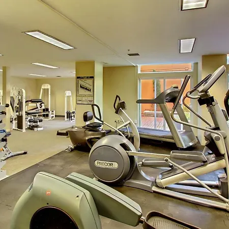 City Water View Oasis With Pool & Gym Near Cruise In Heart Of Seattle-3
