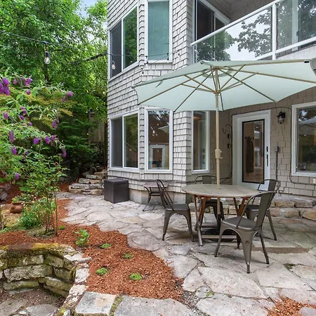 Madison Park Seattle With Outdoor Private Garden And Grill 1Br 1Ba-3