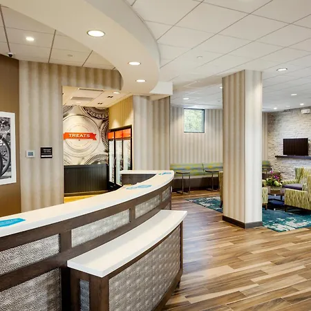 Hampton Inn & Suites By Hilton Seattle/Northgate-2